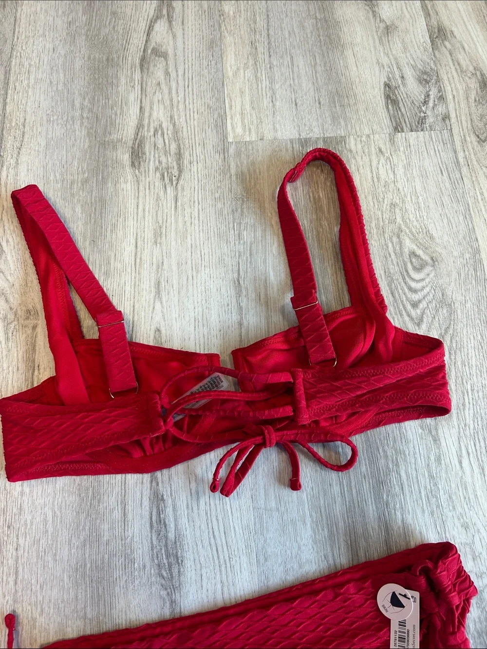 Victoria’s Secret Swim Red Textured Underwire Bikini Set 36B Top Med Bottoms NWT